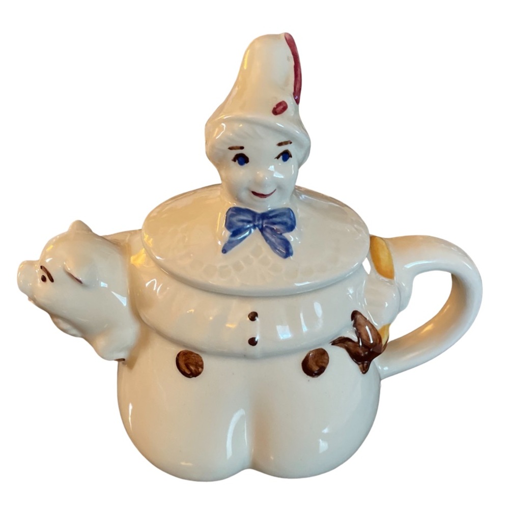 Tom The Piper's Son Teapot Nursery Rhyme Vintage 1940s Shawnee Pottery